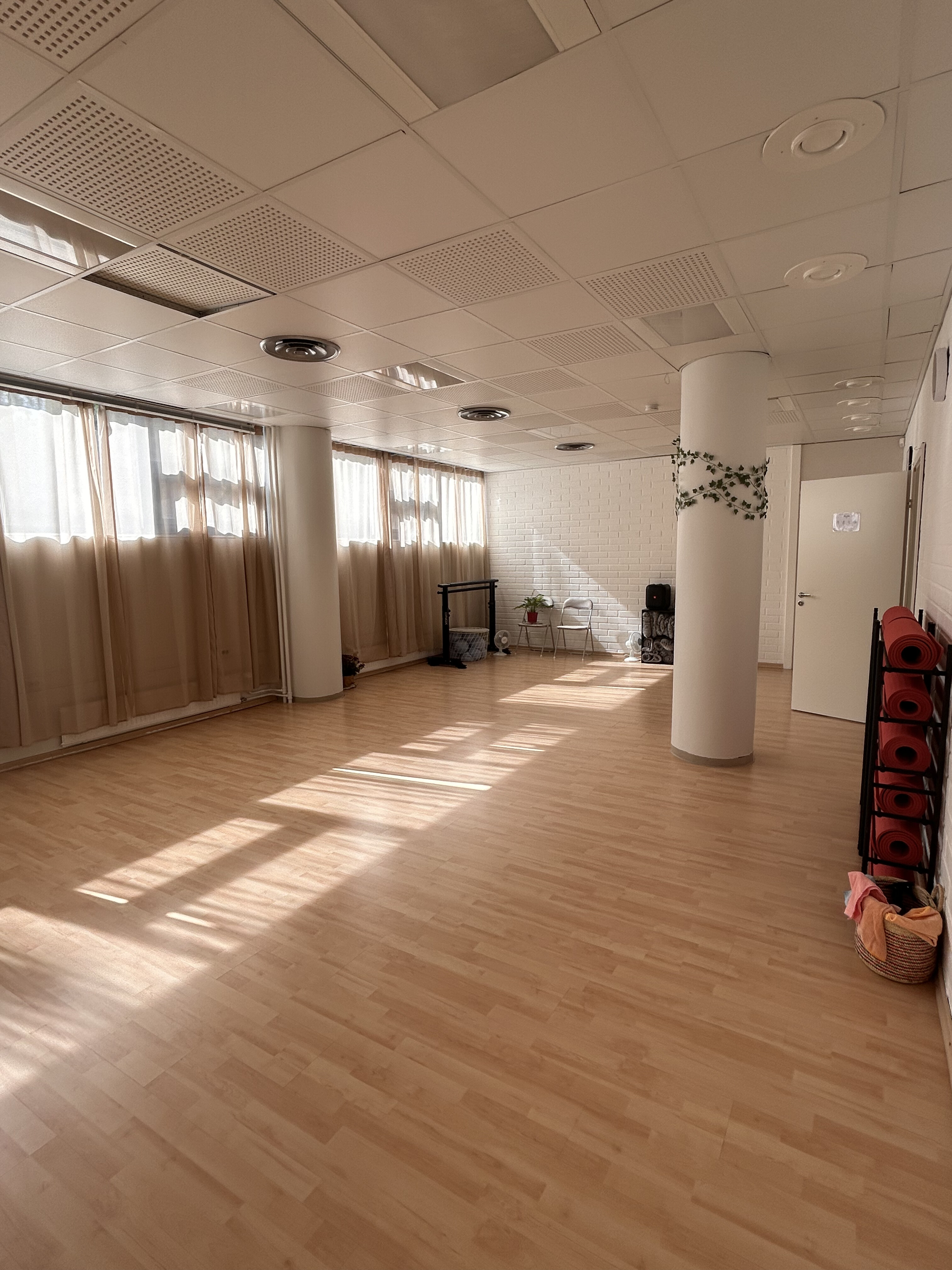 Interior of Abrazo Studio, a movement and Argentine Tango studio in Pasila, Helsinki.